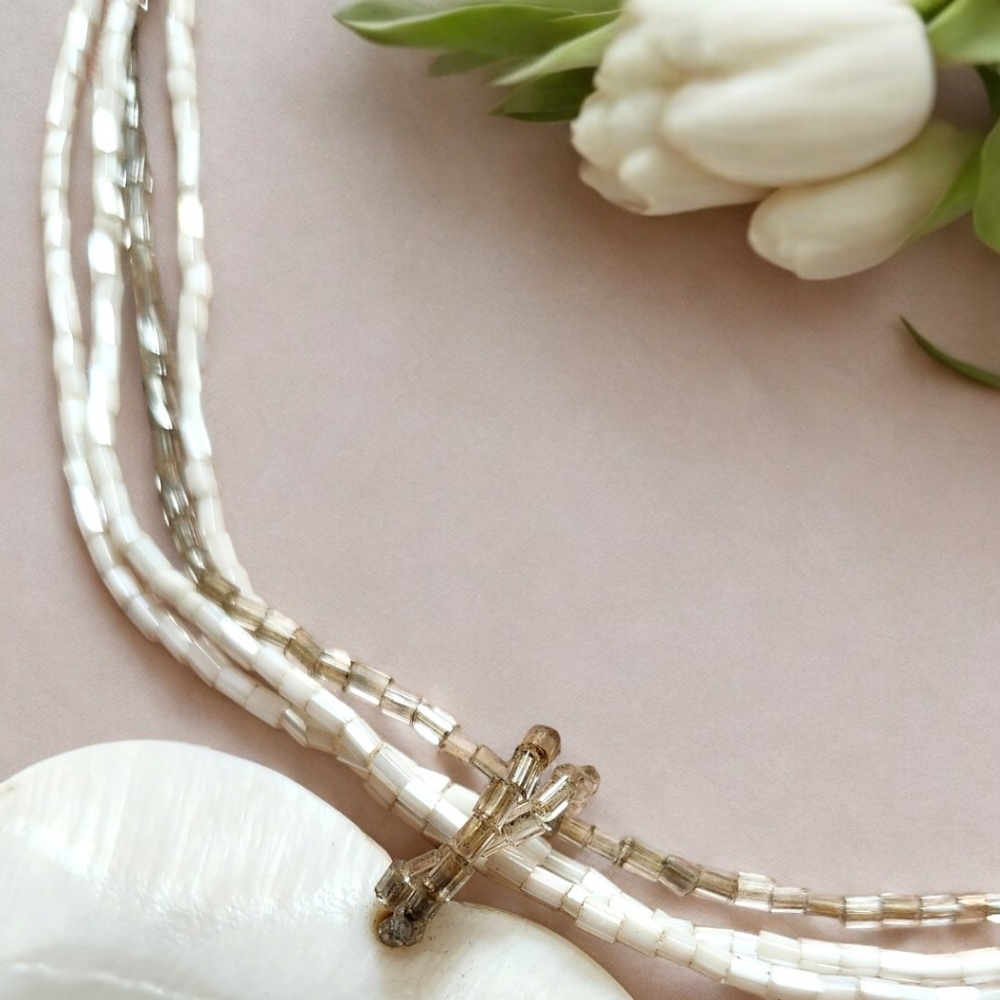 Heart Shell Multistrand Bead Necklace - Picture 4 of 8